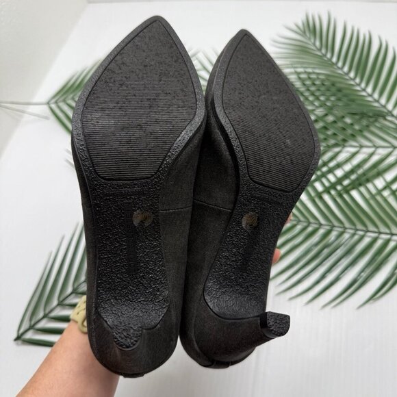 Lori Goldstein Pumps Black Washed Linen LI YARROW  Size 5.5 Pointed Toe Heels - Picture 10 of 12